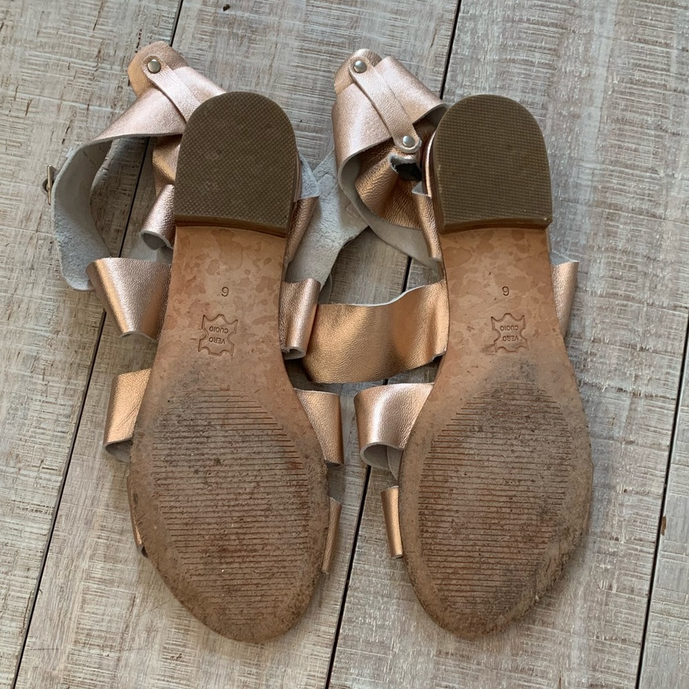 Rose gold leather strappy sandals - Picture 3 of 8